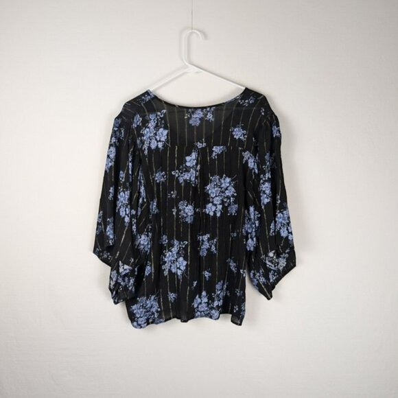 Womens L blouse from Maurices - Picture 3 of 3